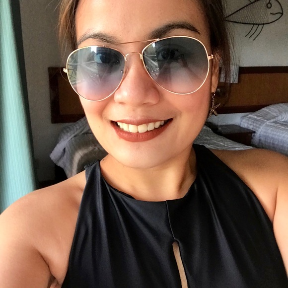 Meet your Posher, Kathleen - Picture 2 of 2